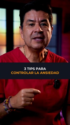 3 Tips para Controlar la Ansiedad La ansiedad puede ser abrumadora, pero con las herramientas adecuadas, puedes aprender a controlarla. Aquí te presentamos tres consejos para enfrentar la ansiedad: Respira Profundamente: La respiración consciente puede ser tu mejor aliada. Cuando sientas que la ansiedad aumenta, toma un momento para respirar profundamente. Inhala durante 4 segundos, sostén la respiración durante 4 segundos y exhala durante 4 segundos. Esto calmará tu sistema nervioso. Meditación