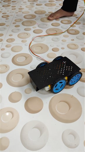 Remote control Car #sciencproject #scienceexhibition #science #robot #arduinotutorial #arduino #iot