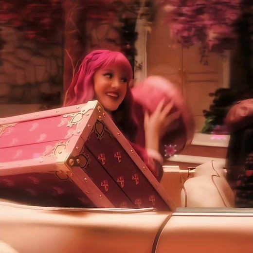 max hatter y pink #maxhatter #disney #descendants5 #descendantswickedwonderland #pink #disney