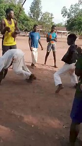 La Capoeira est bien plus qu'un simple sport. C'est une passion, une histoire, une musique, et un art de combat qui transcende les frontières culturelles. C'est aussi un moyen puissant de changer des vies.Depuis deux ans, je consacre mon temps et mon énergie à soutenir des enfants passionnés et dévoués qui, malheureusement, manquent souvent des ressources nécessaires pour poursuivre leur passion. Sans partenariat, j'ai travaillé sans relâche pour offrir à ces enfants une chance de s'exprimer à t