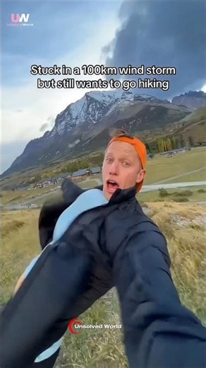 You Can’t Stand Here! 😳 পৃথিবীর সবচেয়ে বিপজ্জনক বাতাস! #shorts #mountains #youtubeshorts #facts