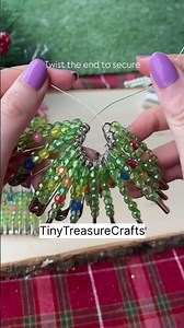 🧷🤩“Safety Pin Christmas Decoration 🎄 DIY Beads Craft | Easy Christmas Ornament”