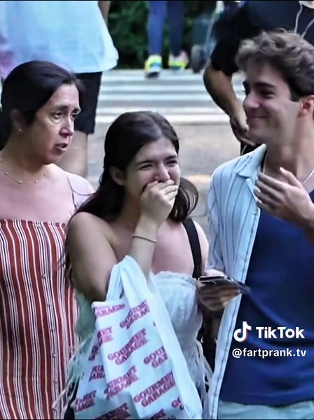 #fartprank #fart #prank #funny #funnytiktok #funnyprank #fyp | pranks