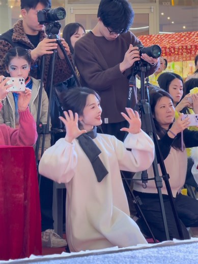 Video của Joonie ( ICHILLIN ) (@mait41133) với bản nhạc nhạc nền | Chill Vibes - Shin Music