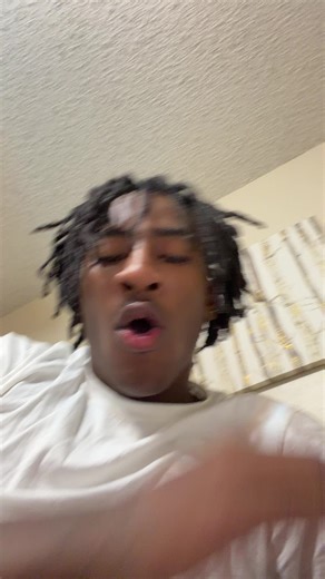 #heyybuzzy #fyp #thursday