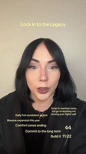 Divine Crystal Guide △ ☽ △ (@divinecrystalguide)’s video of manifestation
