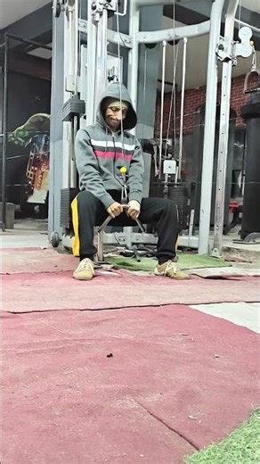 “Cable Triceps Power 🔥 Sit-Squat Lockout”