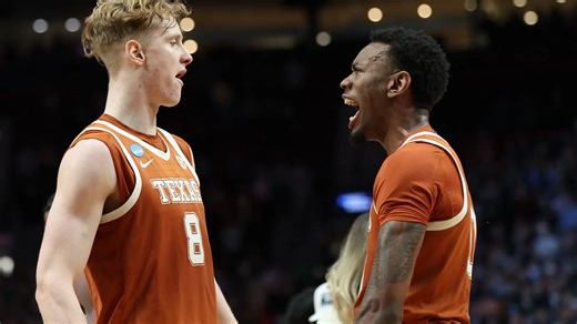 马塔斯·沃基耶泰塔斯对阵冈萨加大学贡献17分9篮板2助攻