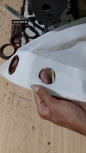 Easy installing ring curtain manual #curtain #hanmade #hancrafted #secondhandclothing | Amron Sinaga