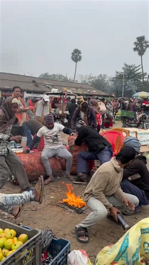 Monu Kumar on Instagram: "Lo pad diya 😂😂😂😂😂😂😂 @instagram @chahat_roy_91 #explorepage #reelsvideo #explorepage #instadaily #viralvideos #viralreels #reelsinstagram #viralcreators #viralit #trendingdances #trendingsong #trendingku #instagramreels #followforeasyfollowers #insta . . . . Jai shree ram ji ❤️❤️🙏🙏"