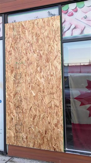 Broken glass? Don't stress! We have you covered. Commercial and residential glass repair. (306-716-2337) #yxelocal #SaskatoonBusiness #WindowGoals #EnergyEfficient #EnergySavings