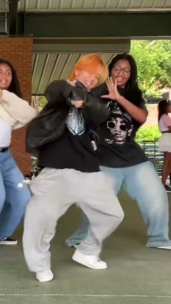 🇺🇸Kpop in Public - LAH PAT "Rodeo (Remix)"!