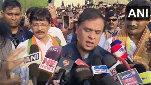 #WATCH | Cachar, Assam: CM Himanta Biswa Sarma says, "Daily talk shows are happening in the Pakistani media in which Gaurav Gogoi is being given a clean chit. Even the Pakistani media is campaigning for Gaurav Gogoi... Now, even you have seen just how strong his Pakistan connection is. Otherwise, are talk shows regarding the Assam elections held in Pakistan?... All these people are a left-wing liberal gang who want to finish the Sanatana."