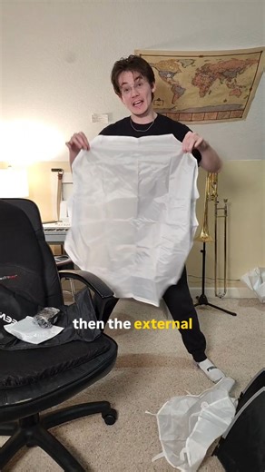 Ryan Graves on Instagram: "Setting up a softbox"