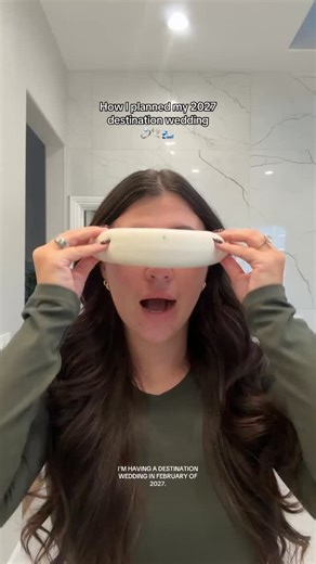 Madi Ditler on Instagram: "I’ve planned ALMOST my entire 2027 destination wedding and wanted to share how I did it! 🤭 I really just wanted to enjoy this time and process which is why we did a 2 year engagement. I’ve had such a fun time soaking up all the fiance festivities, bridal shower planning, Bach planning and wedding planning. My biggest tips I can give to 2026/2027 brides is to make a priority list of what’s MOST important for you to book first & allocate your budget to. That way you can