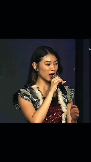 Shani Indira: Kenapa Suka Sendiri di Keramaian?