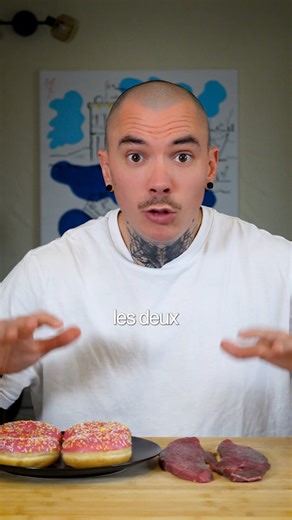 Fabien - Coach Nutrition & Sport on Instagram: "1000 calories de viande ou 1000 calories de donuts ? Sur le papier : même chiffre. Dans ton corps : deux mondes totalement différents. Abonne-toi à @fabiencoachhh si tu veux apprendre à perdre du gras sans tomber dans les pièges classiques. Commente « CALORIES » et je t’envoie ton plan sur mesure de 30 jours pour perdre du gras dès maintenant. 🥩 Avec 1000 kcal de viande : • tu construis du muscle • tu calmes vraiment la faim • ton métabolisme boss