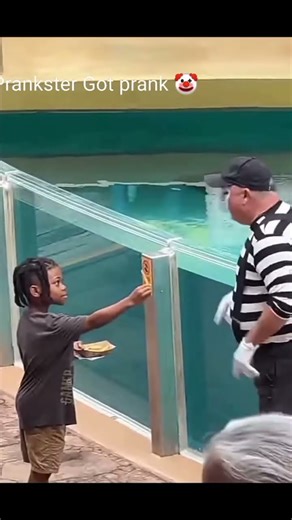 Prankster got pranked Moment before disaster 😱🤯