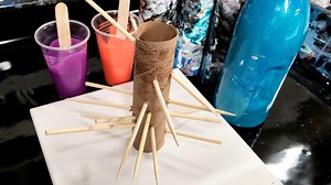 My husband came up with the crazy new acrylic pour technique, the skewer pour, and honestly I didn't think it would work but it came out awesome :) Let us know what you think in the comments. Materials used: Artists loft flow acrylics Artist's loft acrylics Floetrol Water NO SILICONE Paint Ratios: 50% floetrol, 30% paint, 20% water DONATE VIA PAYPAL: https://bit.ly/2tzEMxC MMG MERCH: https://teespring.com/stores/mixed-media-girl PURCHASE THE ART SUPPLIES I USE HERE*: US: https://www.amazon.com/s