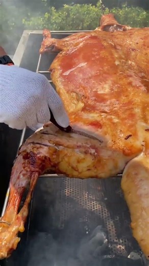 yummy food (Crispy Roasted Whole Sheep with Tender Meat) #food #shorts