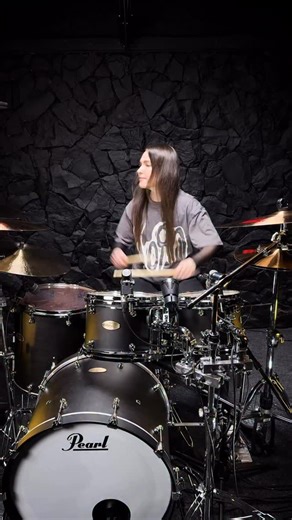 Ana the Drummer on Instagram: "🎶 Freak On a Leash // @korn_official 🎥 @alexkasiarum #drums #drummer #drum #drumlife #drumming #drumsdrumsdrums #drumeo #drummers #pearldrumset #pearl_drums #pearldrums #pearldrumseurope #femaledrummer #drummergirl #we_love_drums #paiste #paistecymbals #playvicfirth #vicfirth #seelectronics #drumcover #korn #kornband @pearl_drums @vicfirth @rayluzierkorn"