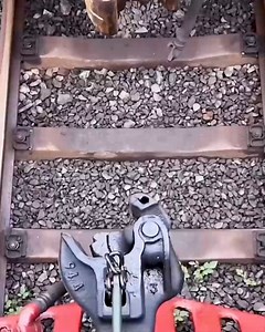 Railway Coupler Locking Process Explained. #railwayengineering #traincoupler #industrialmechanism #transporttechnology | Fun club