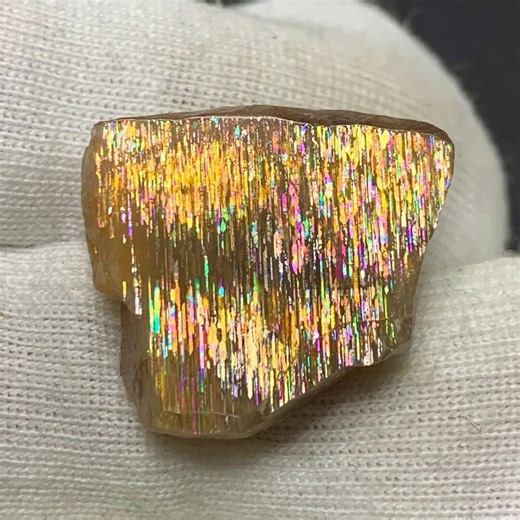 Natural Meteor Shower Sunstone/rare Schiller Sunstone Raw From Tanzania ((size - 21×19×6mm)) ((weight - 21 Carats)) - Etsy