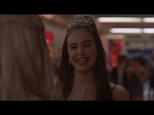 Kaylee Bryant and Danielle Russell - Season 1 bloopers
