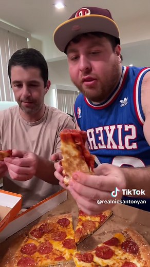 Little Caesars Food Review by Josh Peck