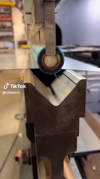 Bending Sheet Metal with Precision Techniques