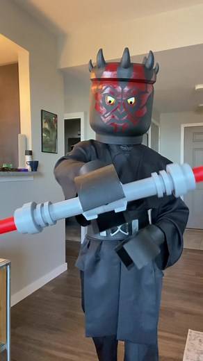 NOW WITH LEGO HANDS 🧱✋🏼 Lego Darth Maul Cosplay & Star Wars Minifigures