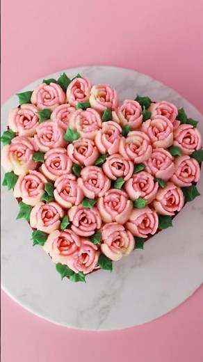 I Tried Russian Piping Tips… Here’s What No One Tells You 🌹