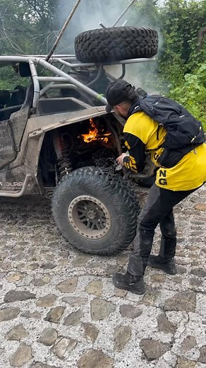 Poor RZR @rzr_chihuas | UTV Fails