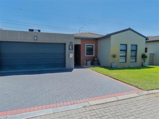 3 Bedroom House for Sale in Sonkring