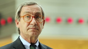 Viele Ämter, umstrittene Entscheidungen - Aktionärsschützer kritisieren Lehner