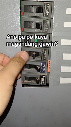Isa sa employer interview ko po dati ano daw unang gagawin kapag ng trip ang circuit breaker ? #electrician #control #power #technician #switch #wiring #engineering #fblifestyle #diy #electrical | Electricians Guide