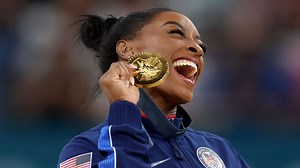 Biles earns 7th gold after dominating vault final