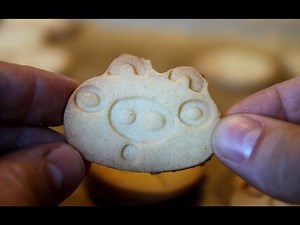 Making Angry Birds cookies !!! by Sammie