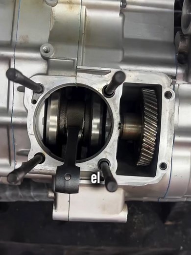 El error silencioso que daña el pistón de tu moto