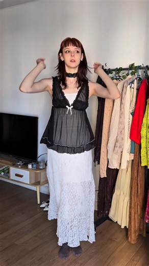 Aya tee| アナスタシア on Instagram: "フィリピンで買った古着でコーデを組んでみた^_^ #おしゃれさんと繋がりたい #ビンテージ古着 #ファッションコーディネート"
