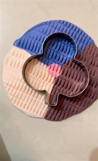 👻💀🤑easy clay art #shorts #ytshorts #satisfyingcreative doughpastryart#trending #viralcreations