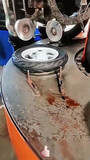 Convenient automatic installation process for electric motorcycle tires 🛵🛞