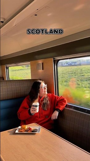 Taking the Overnight Train to Scotland // A Night Aboard the Caledonian Sleeper Train #travel