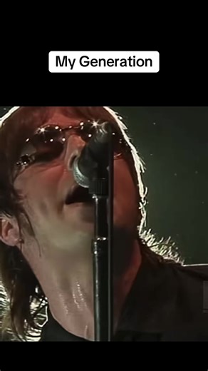 Oasis Live Performance: My Generation at MTV Superdry