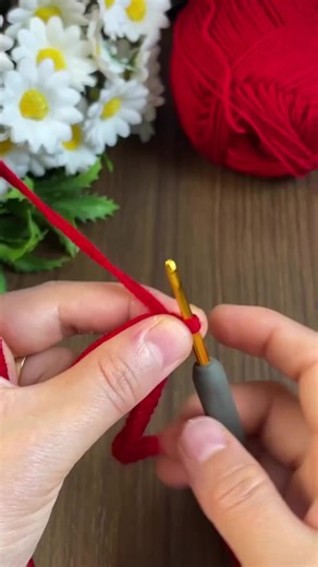 How to Make an Easy Crochet Bag Handle in Minutes