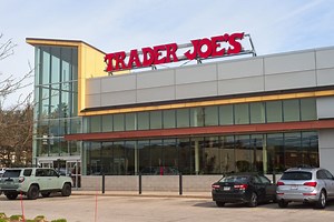 This $8 Lip Mask Duo at Trader Joe’s Is a Super Affordable Laneige Dupe