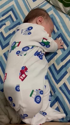 Chic summer outfits for babies