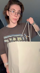 what AVP content do we want?? #apple #tech #applevisionpro #visionpro #unboxing #asmr #avp | reddnea