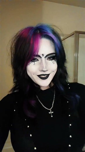 New Trad Goth Look Dropped👀 #tradgoth #goth #gothmakeup #gothgirl #gothgirls #transition #real