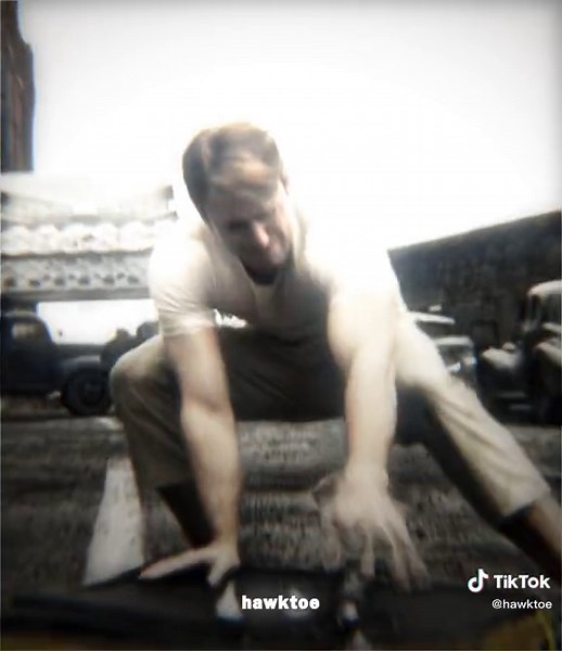 you're the one I need steve (in my bed) #chrisevans #chrisevansedit #steverogers #steverogersedit #captainamerica #johnnystorm #andybarber #marvel #mcu #foryou #fyp #trend